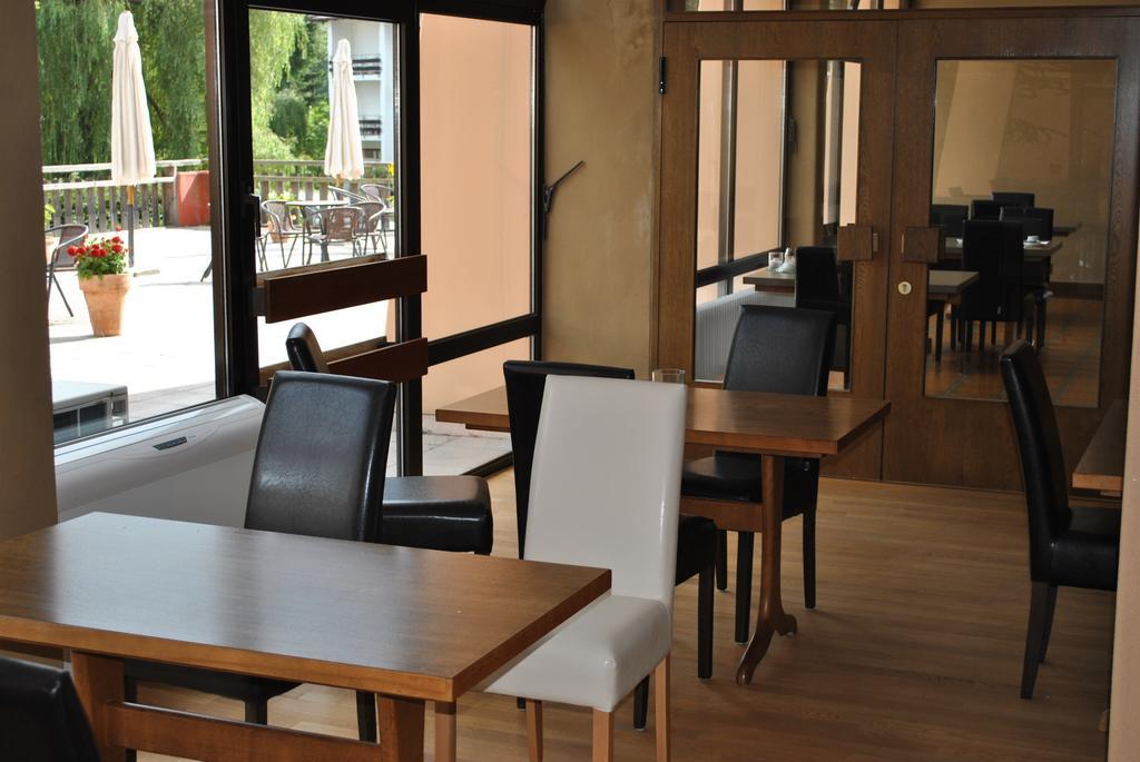 Hotel Arauka Bad Soden-Salmuenster Exterior photo