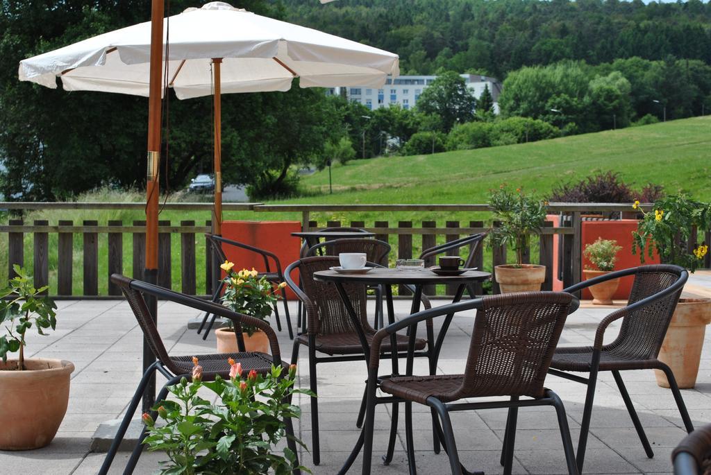 Hotel Arauka Bad Soden-Salmuenster Exterior photo